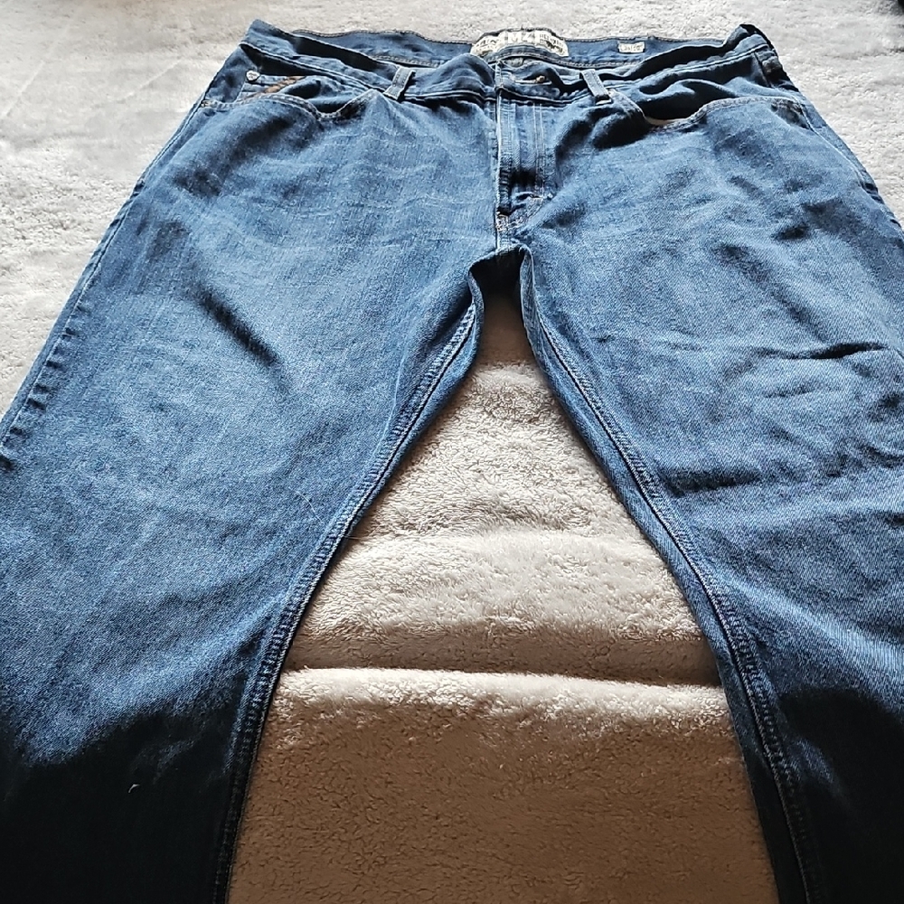Aria Blue Relaxed Jeans with Classic Denim Style